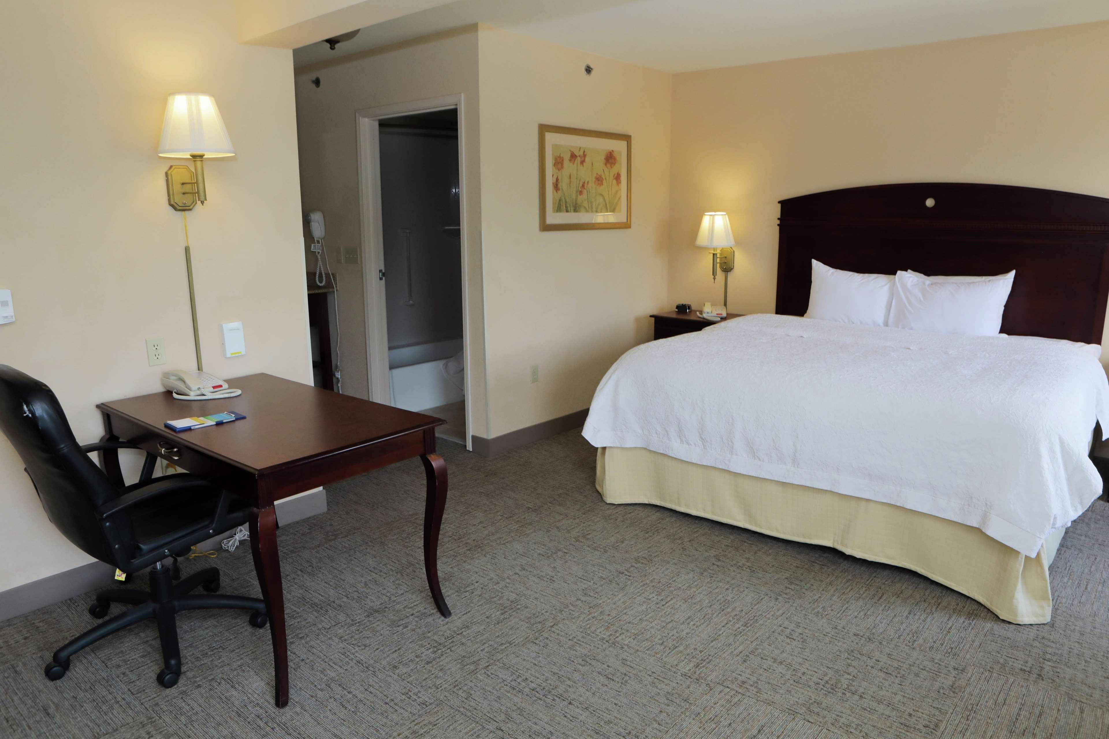 Hampton Inn By Hilton Clinton Экстерьер фото