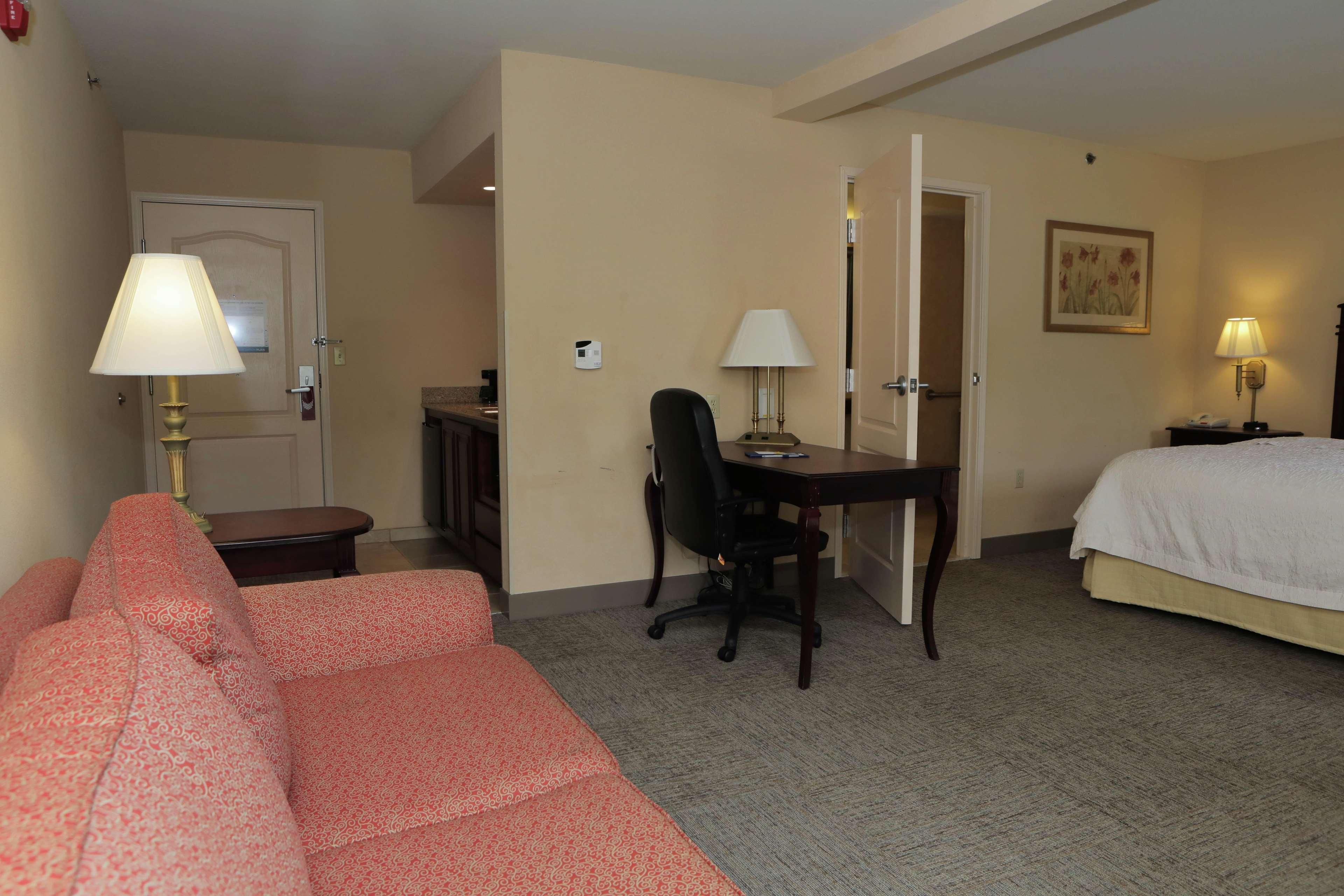 Hampton Inn By Hilton Clinton Экстерьер фото